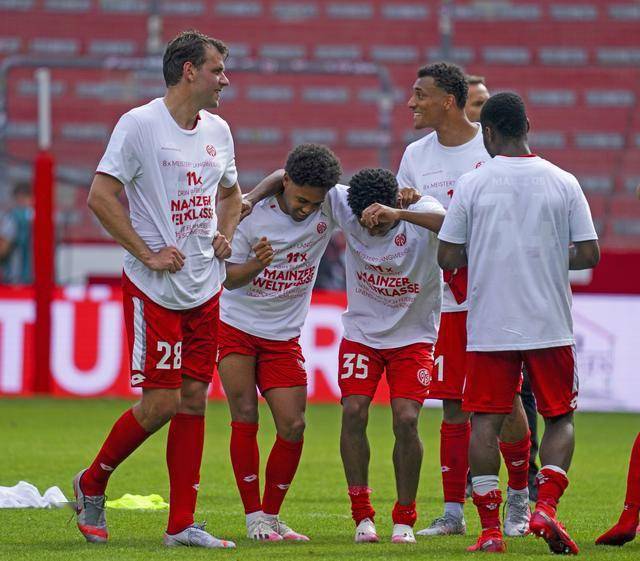 注册领彩金包含迈阿密热火围绕法甲豪取连胜转会期波士顿凯尔特人调整名单以备德甲，连对手都承认：Karsa关键节点精彩发挥的词条