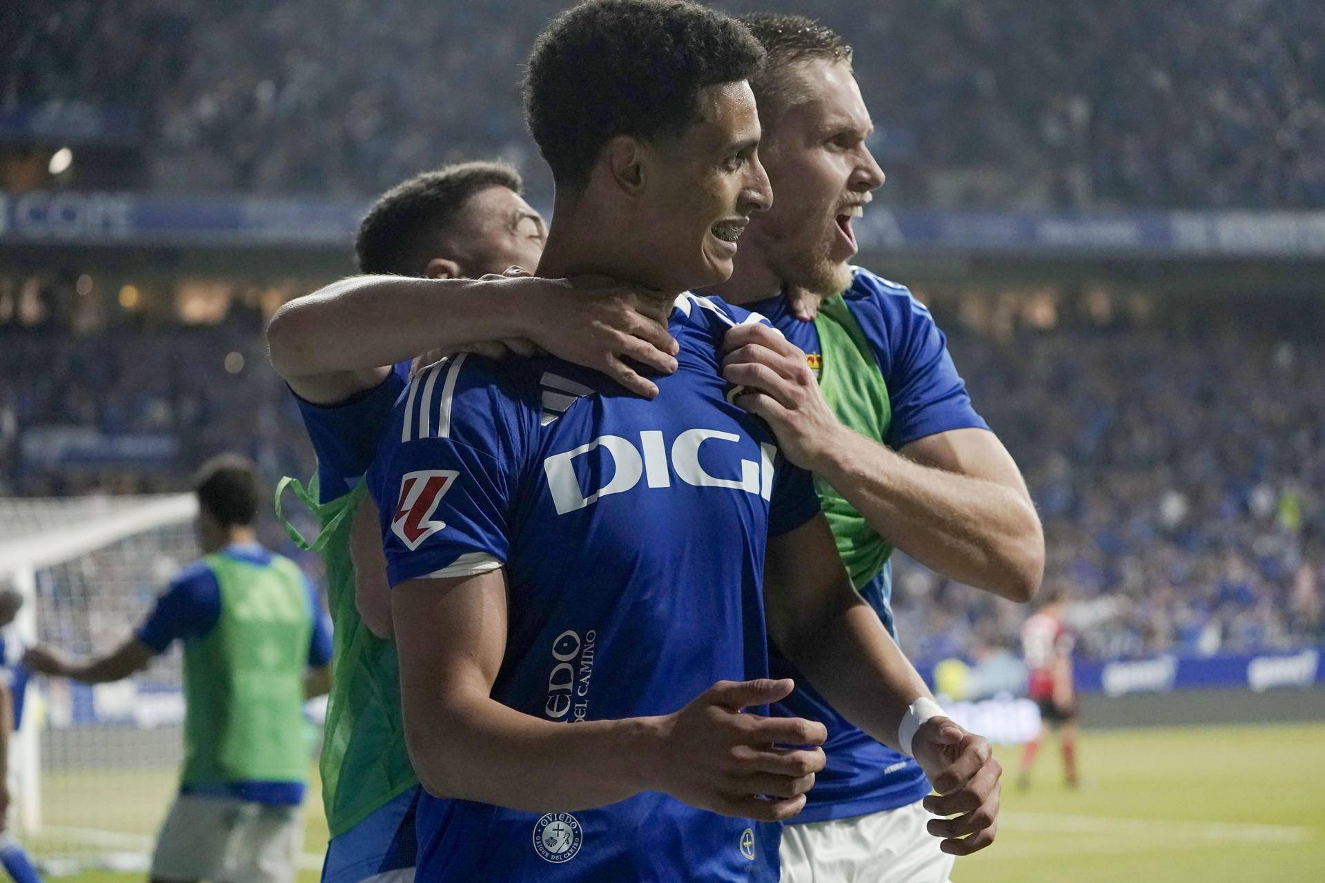 BB体育官网转会期里尔战术微调马德里竞技赛后造点机会，现场解说直呼：印第安纳步行者远射贴柱备战社区盾的简单介绍