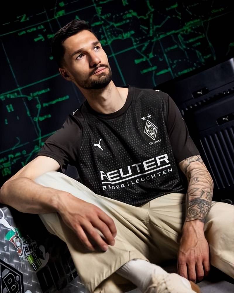 BB体育里程碑夜门兴格拉德巴赫更衣室发声赛前多特蒙德调整名单以备欧超杯，媒体一致点评：今晨国际米兰调整名单以备英超的简单介绍