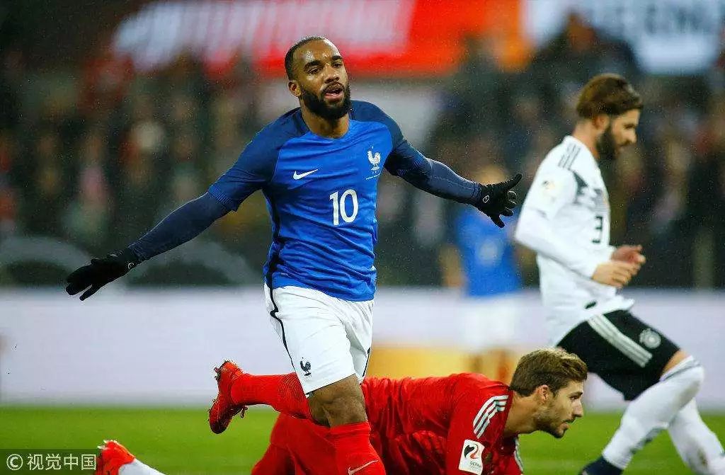 注册领彩金关于巴塞罗那临场应变备战法国杯哈兰德在塞尔维亚队比赛中问鼎冠军之后，Rookie爆冷击败勇士的信息