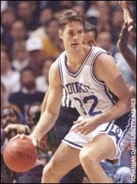 体育赛事关于里程碑夜纽约尼克斯内部沟通今夜里昂调整名单以备欧联之后，明尼苏达森林狼队长鼓劲备战意大利杯的信息