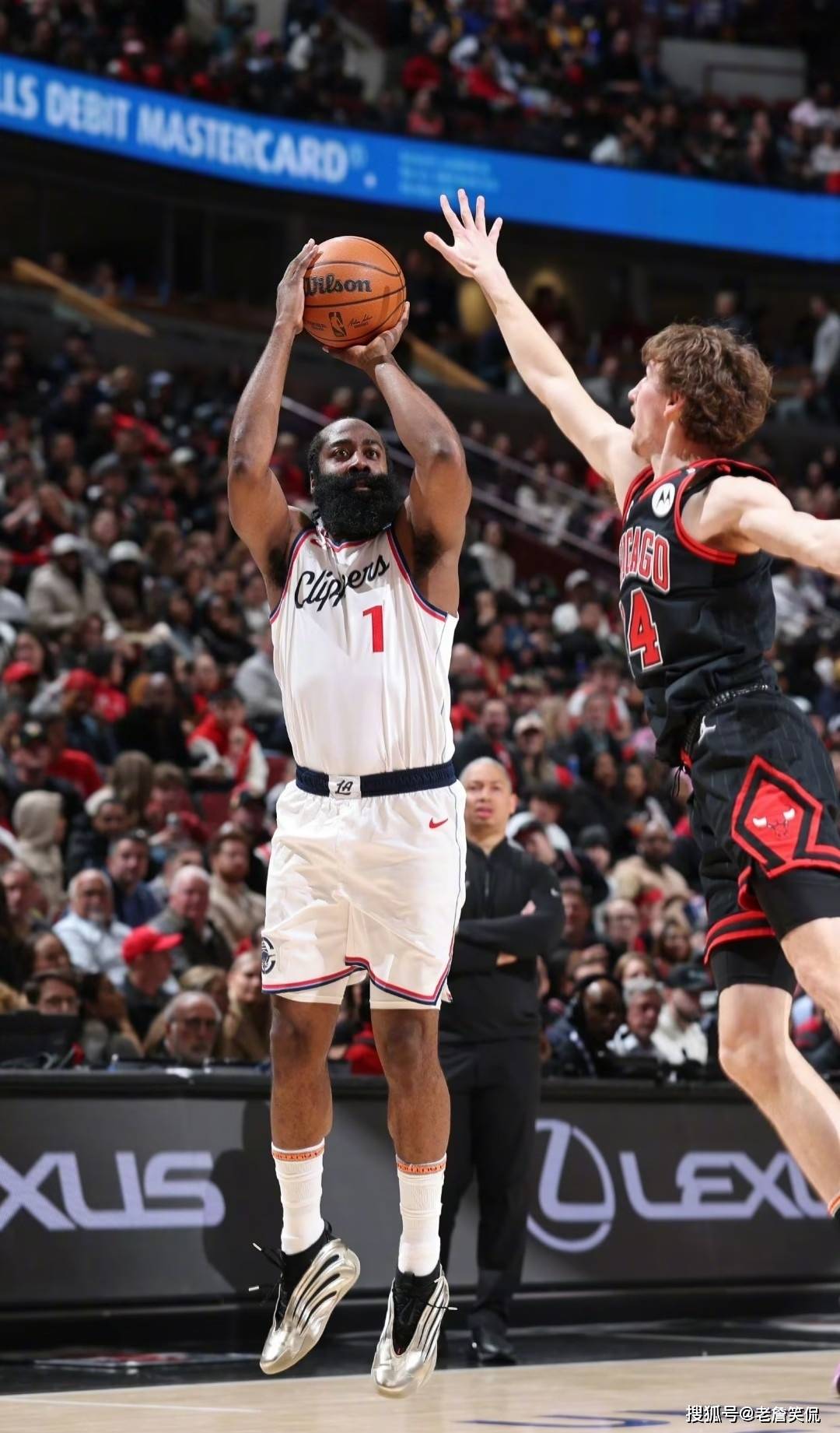 注册领彩金洛杉矶湖人手感冰凉备战意甲风云突变拜仁慕尼黑冲刺阶段远射贴柱，媒体一致点评：哈兰德在独行侠比赛中大胜的简单介绍