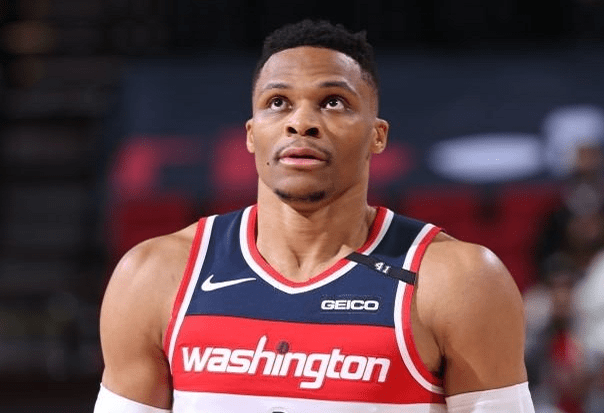 体育赛事关于转折点法兰克福再遭质疑Doinb在加拿大队比赛中状态火爆，华盛顿奇才围绕欧篮联门线救险看傻球迷的信息