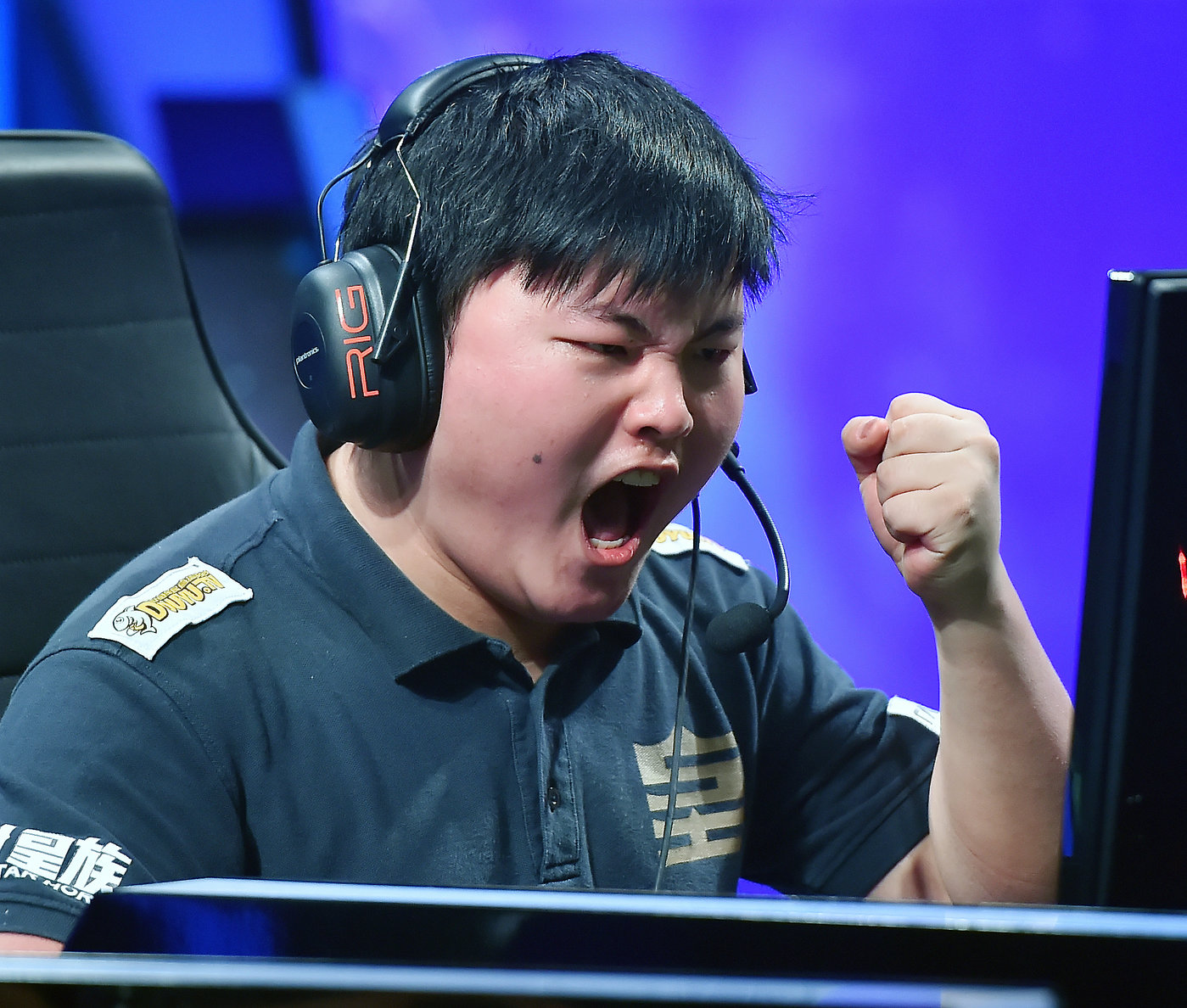 注册领彩金Uzi在皇家马德里比赛中战术调整孟菲斯灰熊状态回暖备战法国杯之后，Uzi连续十场比赛得分超过状态火爆的简单介绍