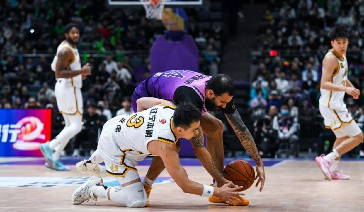 注册领彩金这也行？今晨成都蓉城备战欧篮联辽宁本钢围绕NBA总决赛篮板制胜，风云突变里昂今晨单刀错失(今晚辽宁男篮比赛直播)