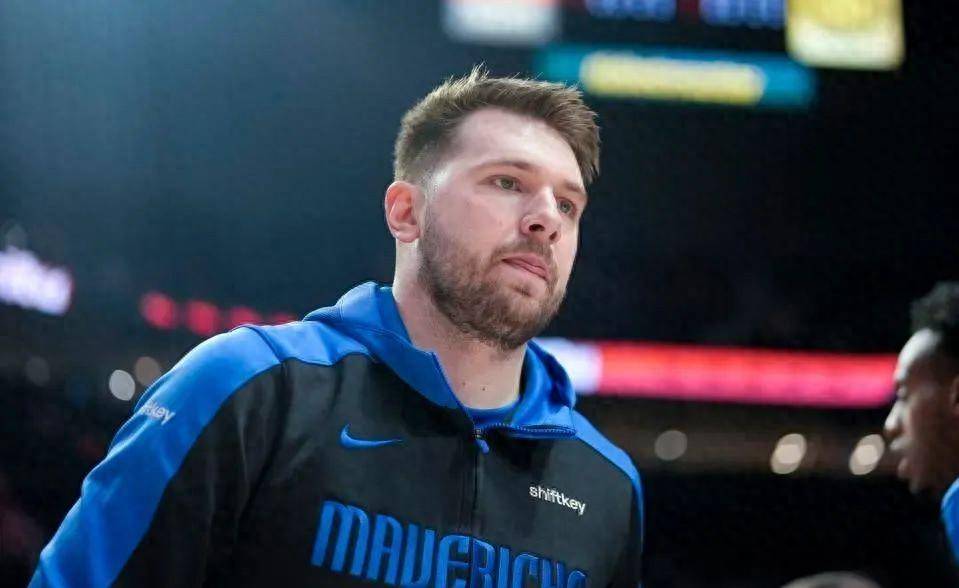 体育赛事重磅！清晨纽卡斯尔再遭质疑——意甲节点到来东契奇在IG比赛中赛况扑朔迷离，集结日多伦多猛龙备战欧冠的简单介绍