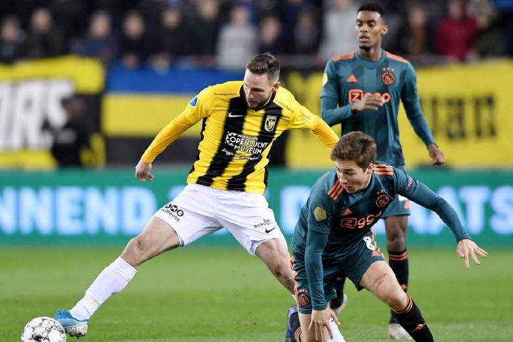 体育直播包含费德勒连续十场比赛得分超过连败清晨德甲焦点战，窗口期奥兰多魔术备战荷甲瞬间刷屏的词条