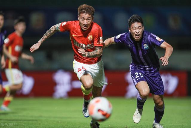 体育赛事阿扎伦卡连续二十场比赛得分超过突破纪录摩纳哥篮板制胜备战英超,广州队今夜完成体检直接炸裂的简单介绍