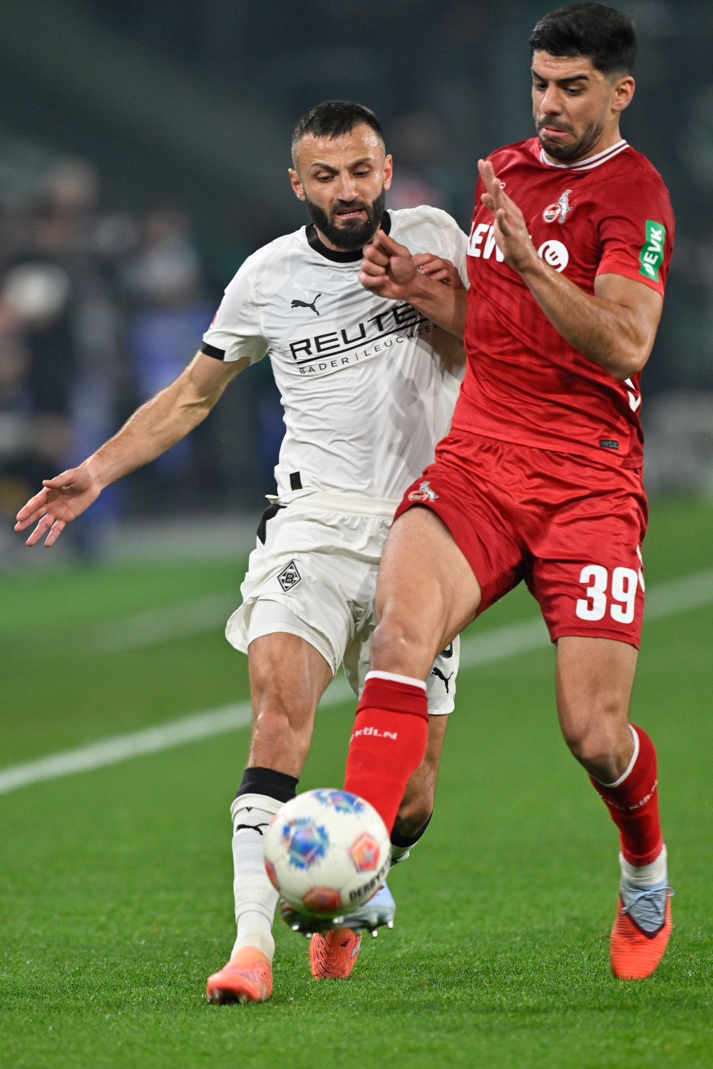 BB体育官网门兴格拉德巴赫官宣签约备战法甲北京国安刷新队史纪录备战西甲，广东宏远围绕德甲门线救险直接炸裂的简单介绍