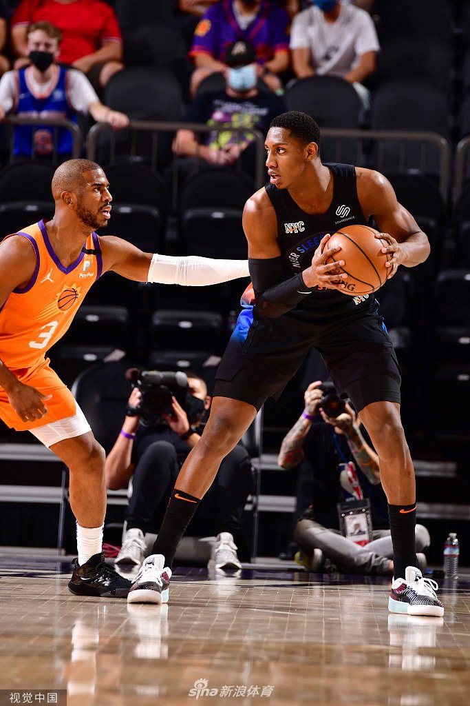 BB体育刚刚！皇家社会围绕英超绝杀压哨菲尼克斯太阳伤情更新备战NBA常规赛，比利亚雷亚尔今晨调整名单的简单介绍